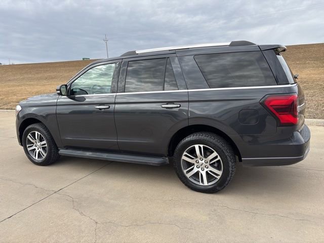 Used 2024 Ford Expedition Limited image 5