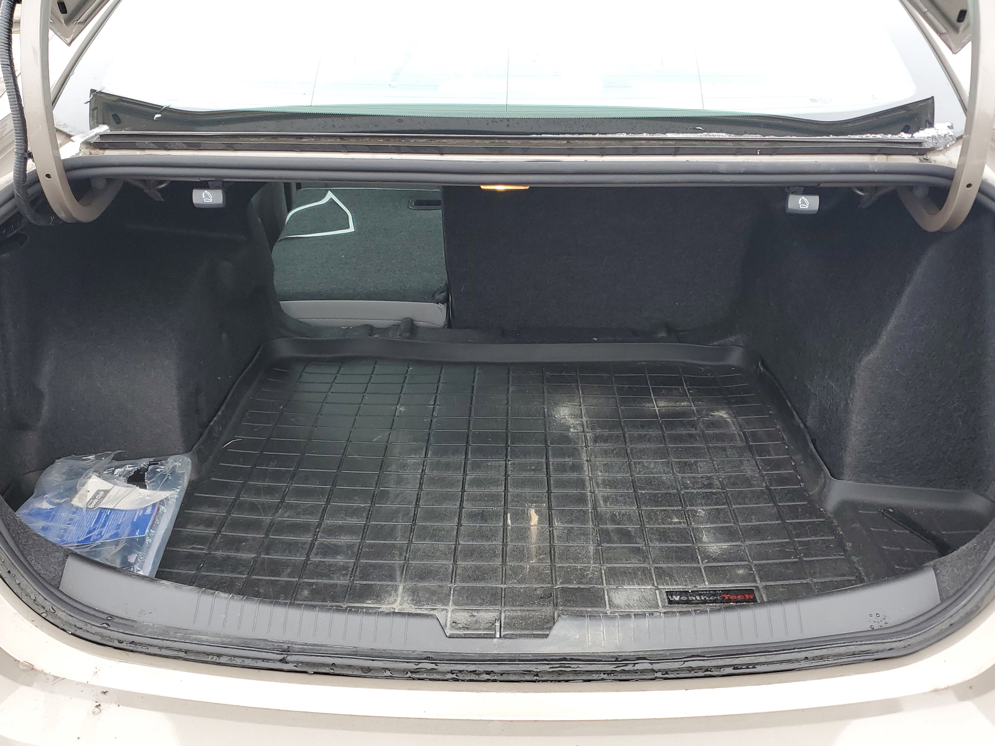 Used 2022 Chevrolet Malibu LT image 11