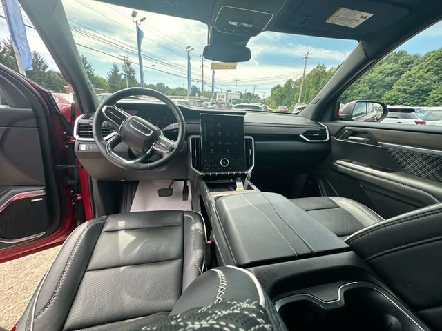 Used 2025 GMC Acadia Denali w/ LPO, Floor Liner Package FWD image 23