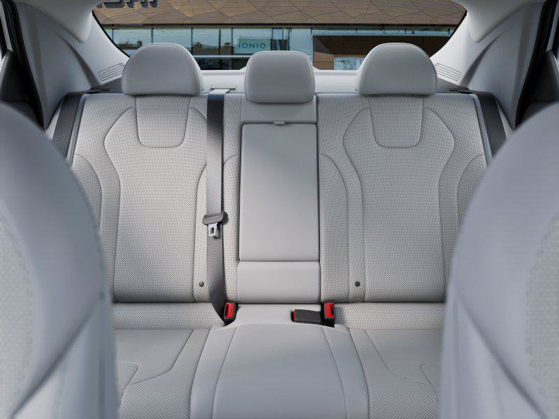 New 2026 Hyundai Elantra SEL Sport FWD image 14