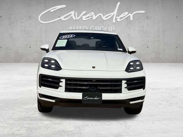 Used 2024 Porsche Cayenne AWD/4WD image 18