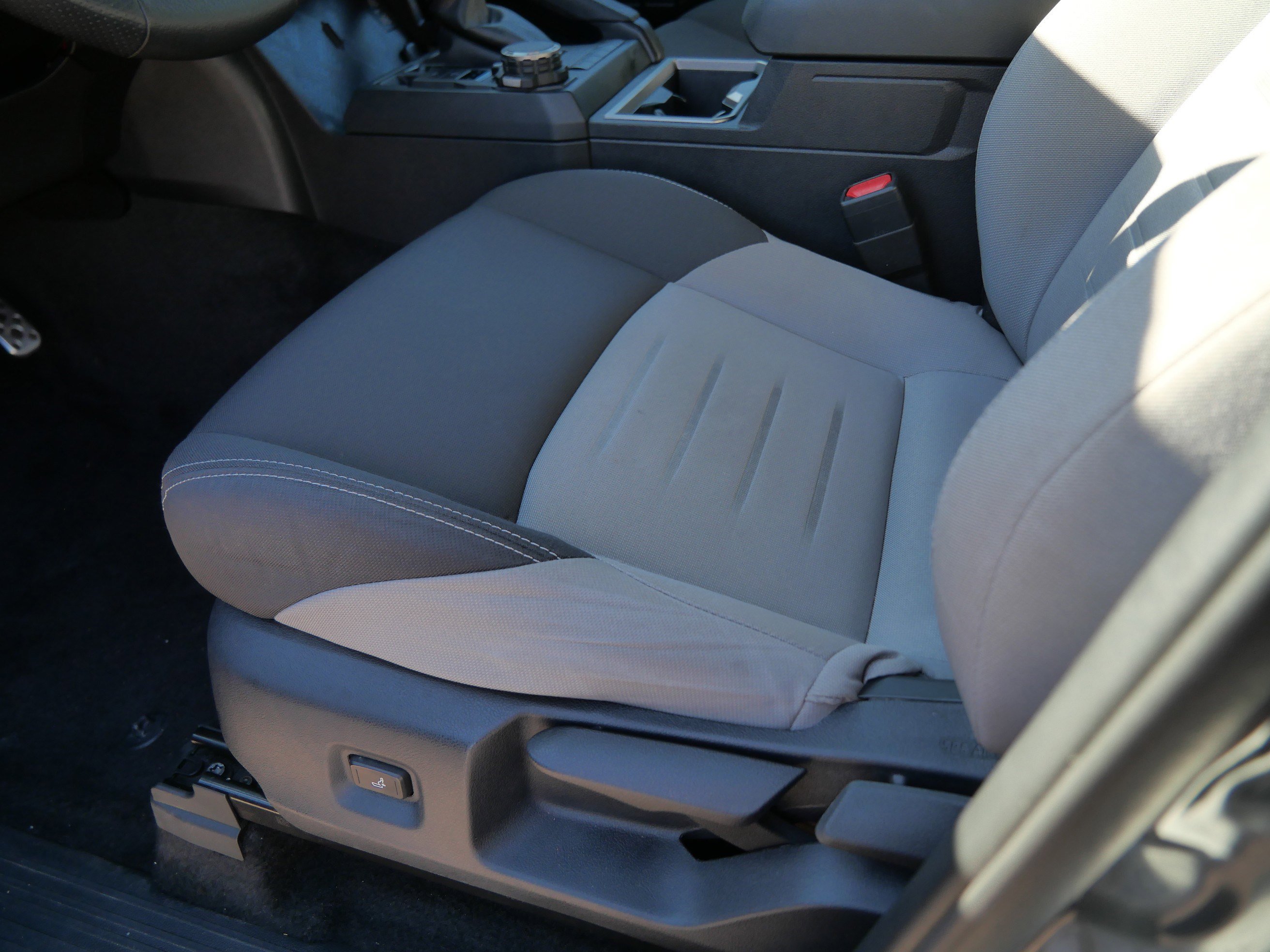 Used 2025 Toyota Tacoma TRD Sport AWD/4WD image 21