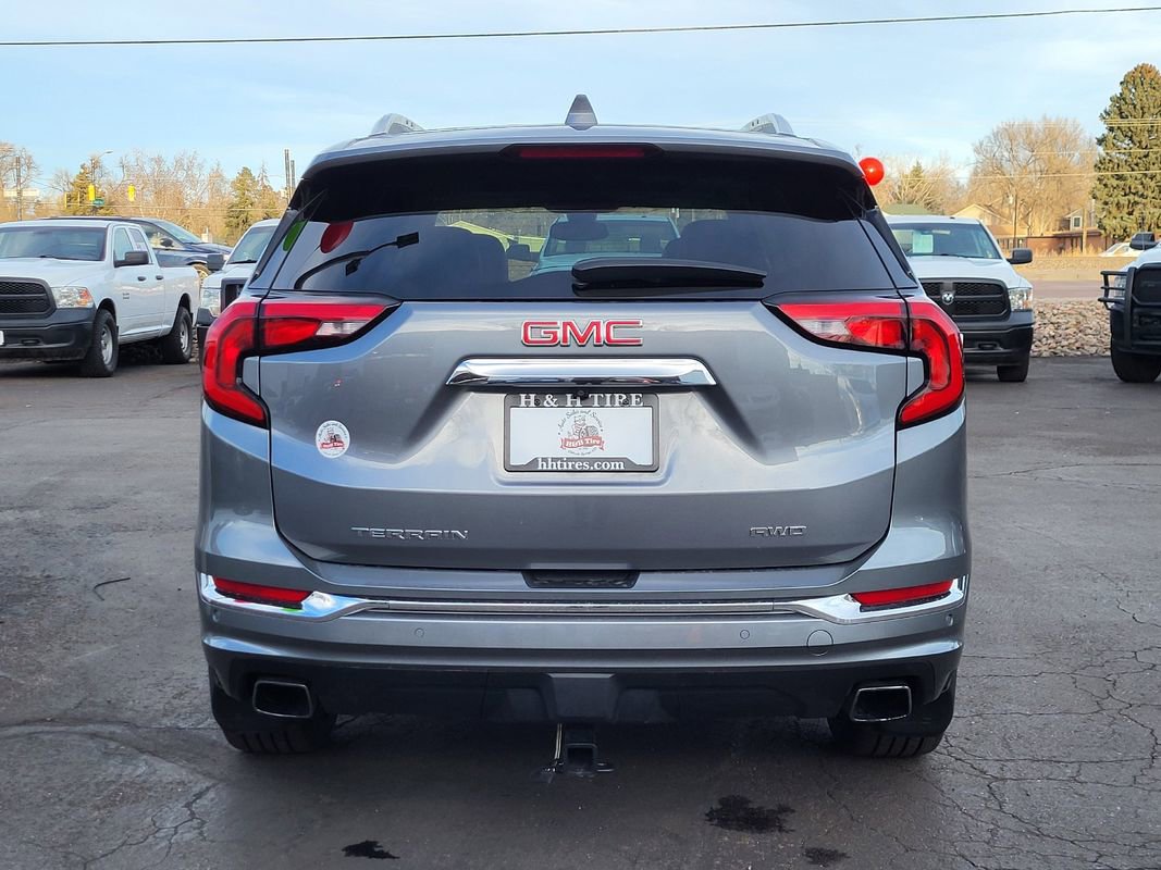 Used 2020 GMC Terrain Denali w/ Denali Premium Package image 4