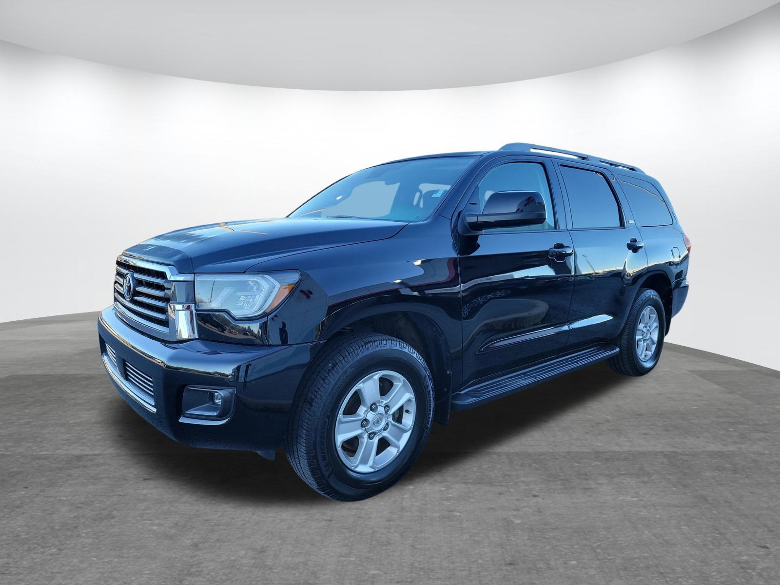Used 2022 Toyota Sequoia SR5 image 3