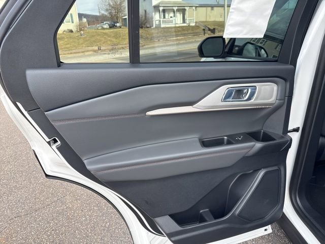 New 2026 Ford Explorer Active w/ Active Comfort Package AWD/4WD image 39