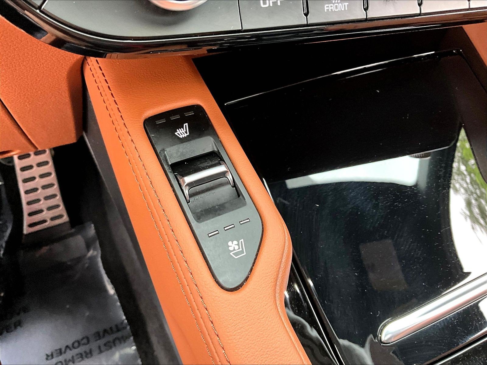 Certified 2025 Kia Telluride SX X-Line AWD/4WD image 40