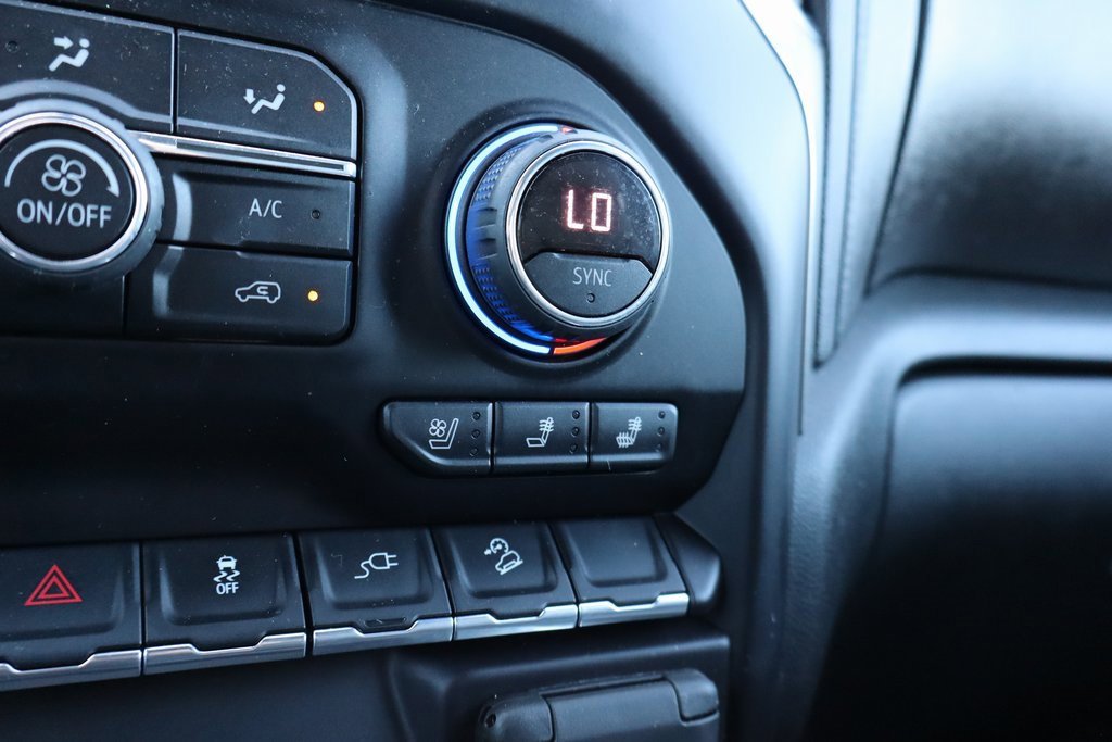 Used 2020 Chevrolet Silverado 2500 LTZ w/ LTZ Plus Package image 12