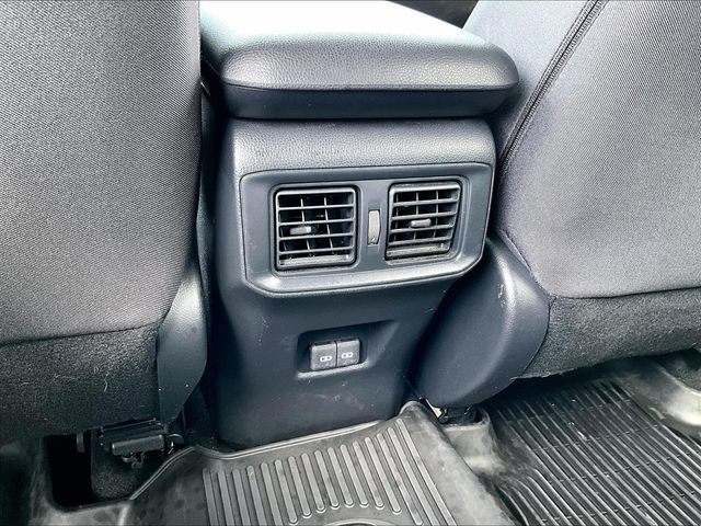 Used 2023 Toyota RAV4 SE w/ Convenience Package AWD/4WD image 28
