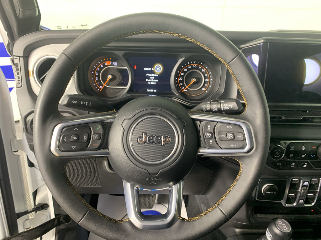 Used 2025 Jeep Wrangler Sahara AWD/4WD image 22