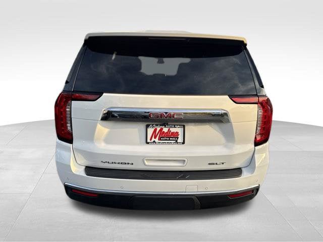 Used 2024 GMC Yukon SLT w/ SLT Premium Package AWD/4WD image 6