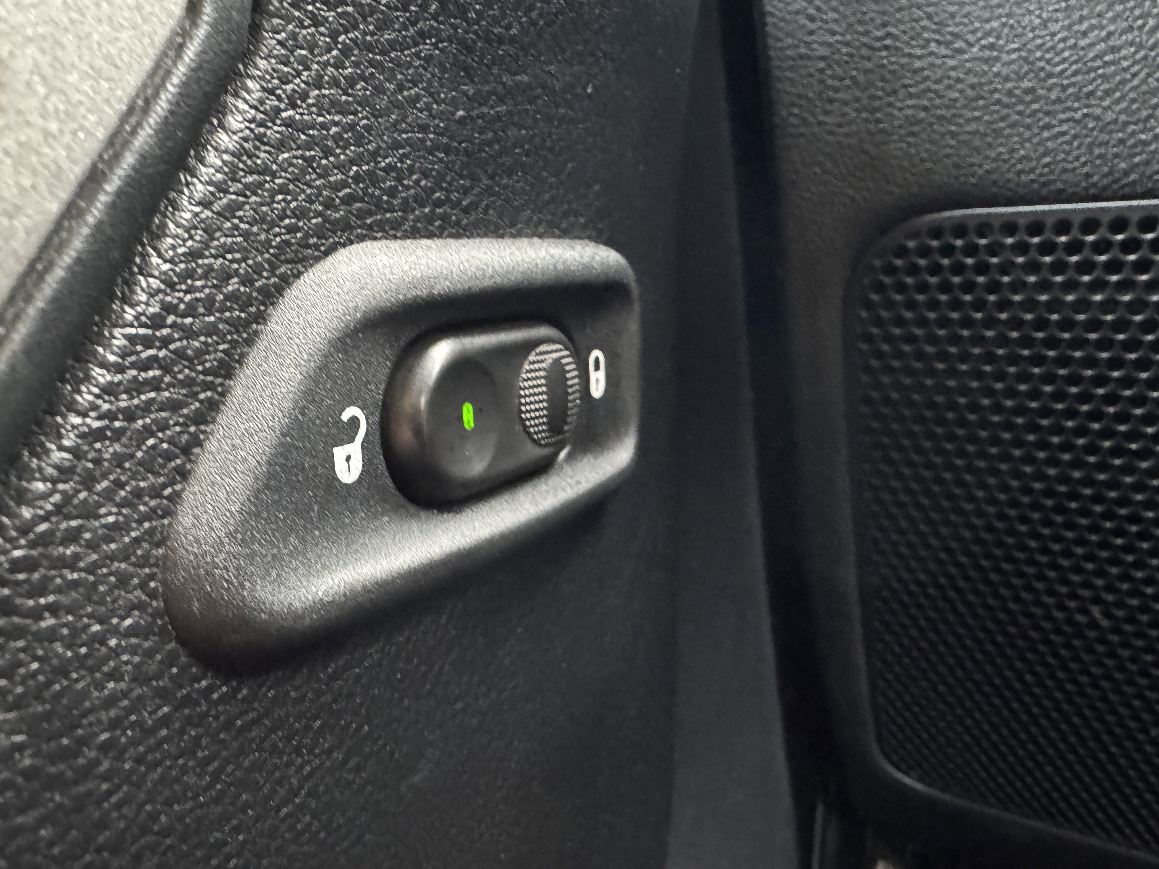 Used 2016 Jeep Wrangler Unlimited Sport w/ Quick Order Package 24S image 30