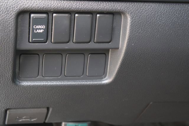 Used 2021 Nissan Titan S w/ S Utility Package image 18