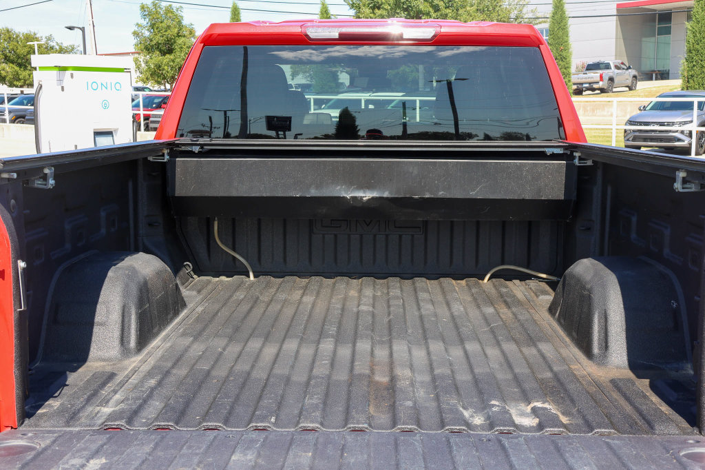 Used 2023 GMC Sierra 1500 Elevation w/ X31 Off-Road Package AWD/4WD image 12