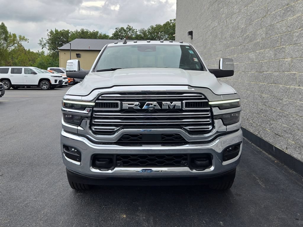 Used 2025 RAM 2500 Laramie AWD/4WD image 8