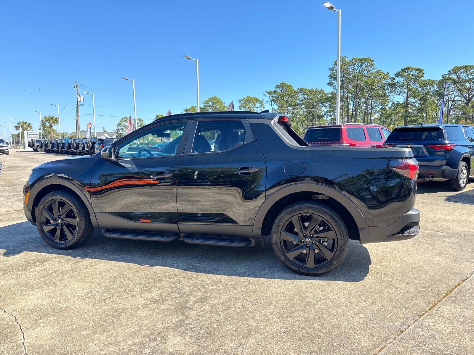 Used 2024 Hyundai Santa Cruz Night image 5