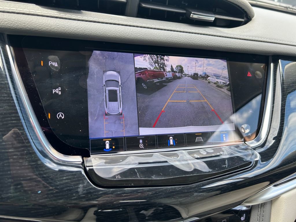 Used 2025 Cadillac XT6 Premium Luxury w/ Technology Package image 19