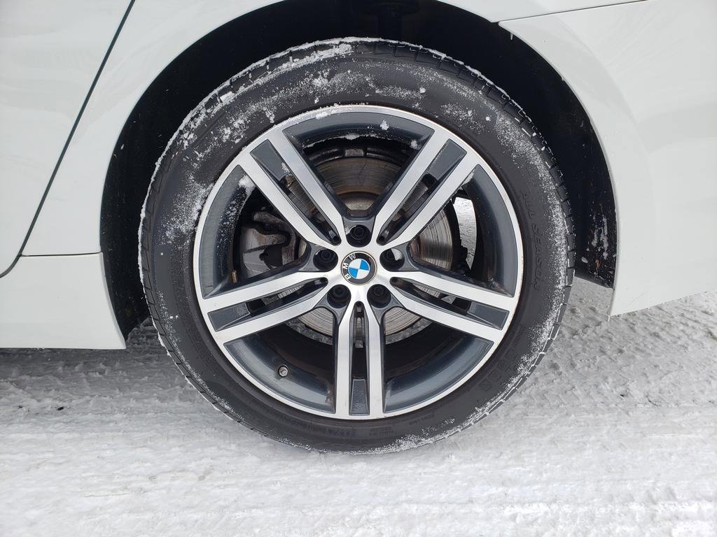 Used 2022 BMW 530i xDrive w/ Convenience Package image 33