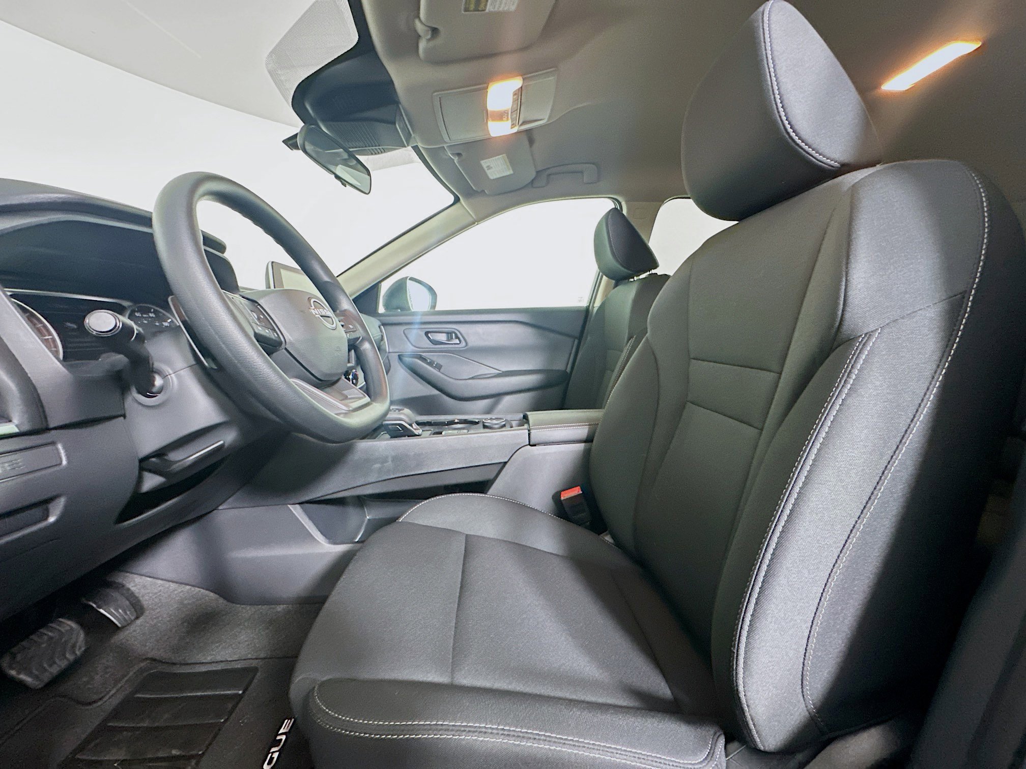 Used 2026 Nissan Rogue S image 13