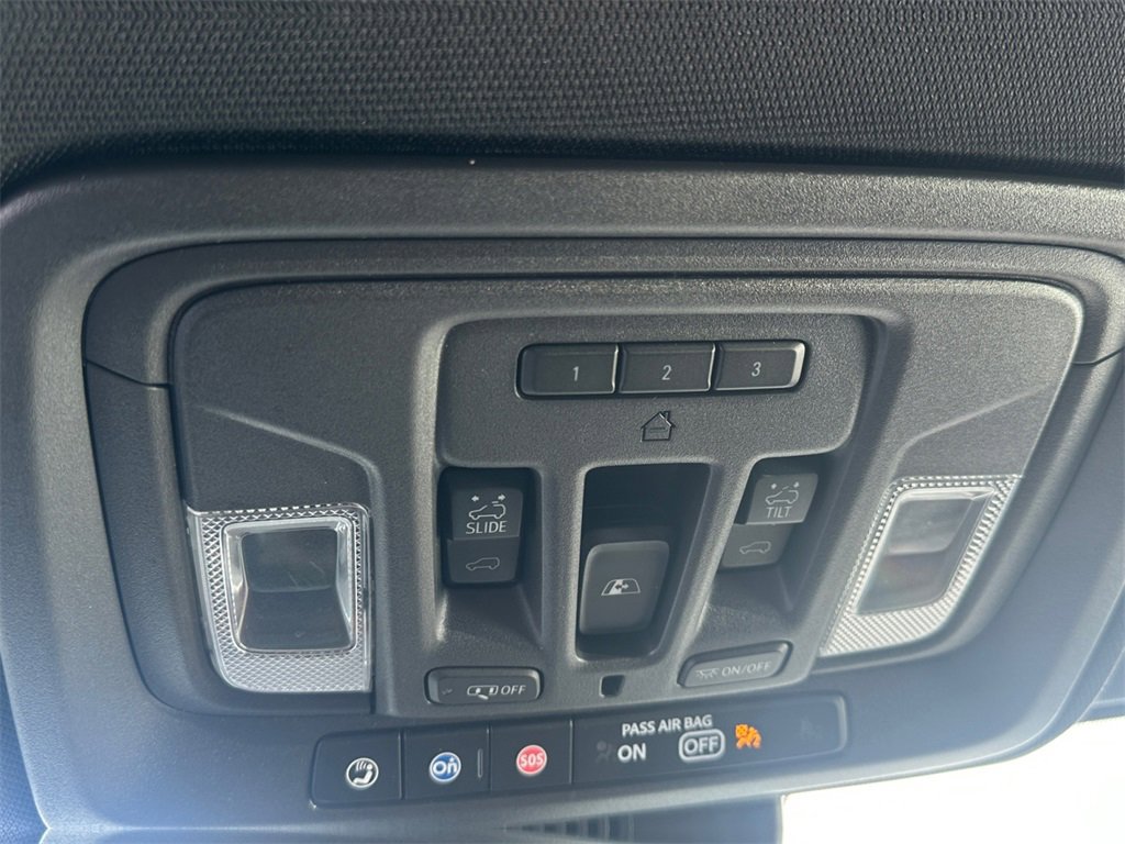 Used 2023 GMC Sierra 1500 AT4 w/ AT4 Premium Package image 19