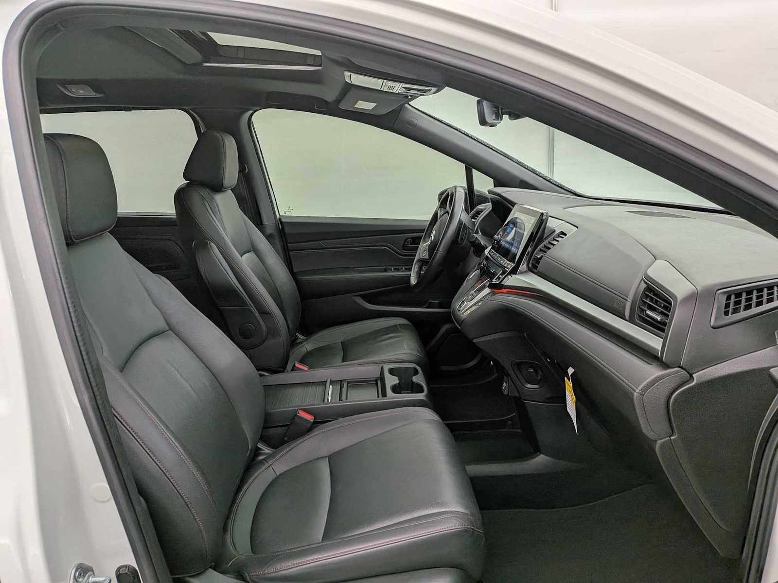Used 2023 Honda Odyssey Sport image 23