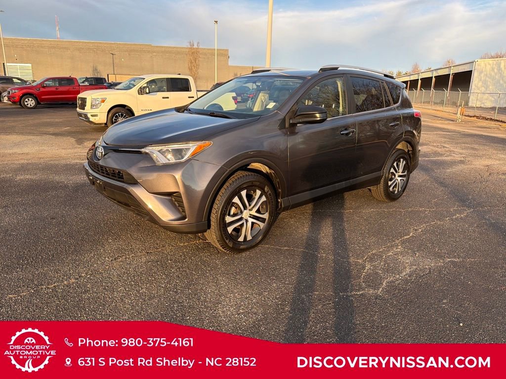 Used 2016 Toyota RAV4 LE image 2