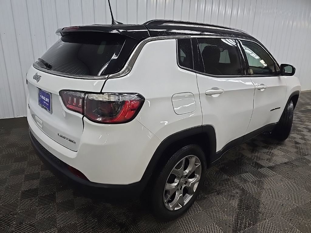 Used 2022 Jeep Compass Limited image 10
