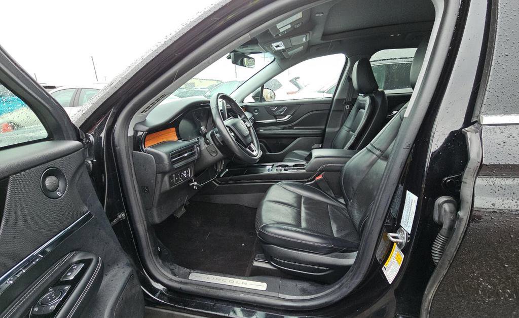 Used 2021 Lincoln Corsair Reserve AWD/4WD image 12
