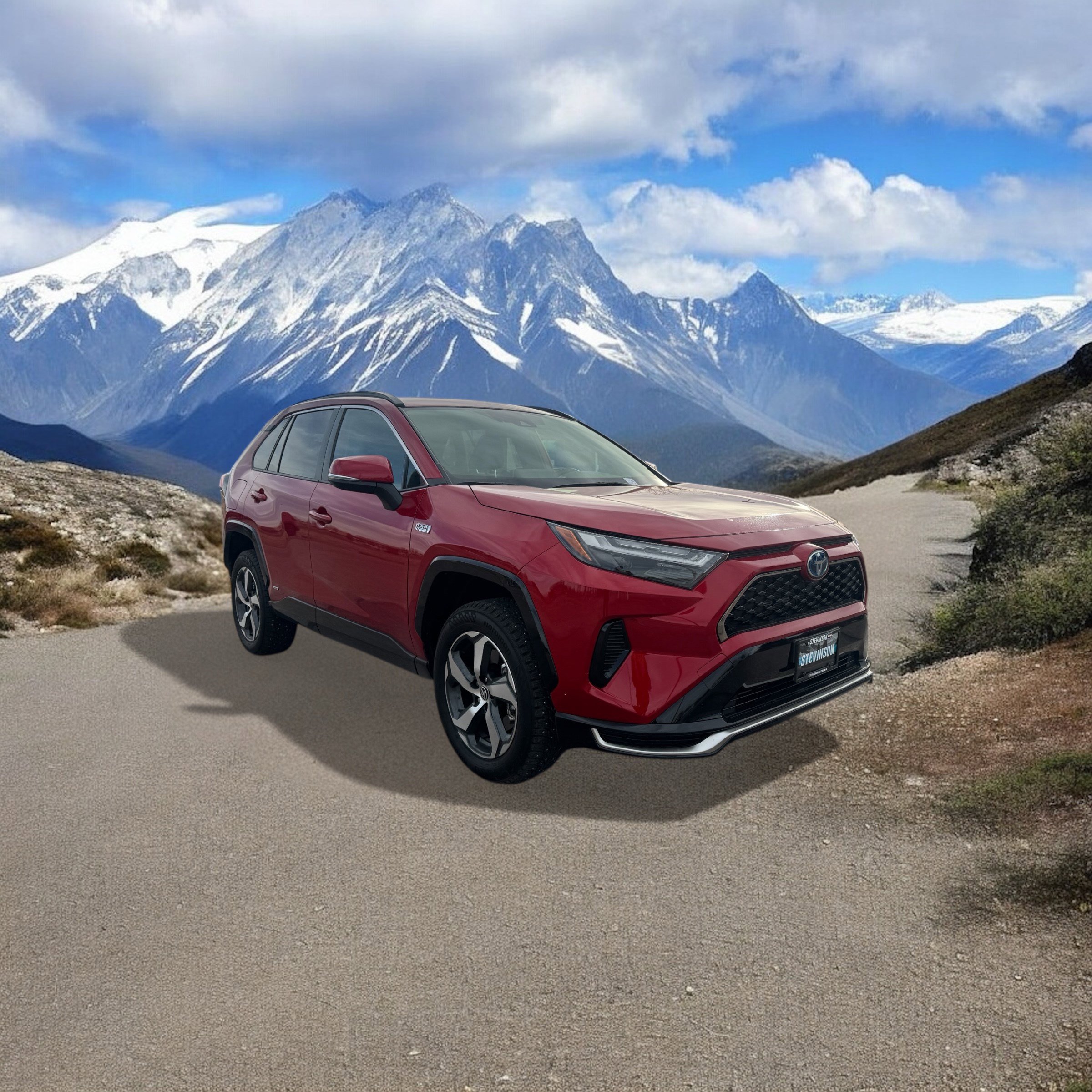 Used 2023 Toyota RAV4 SE w/ Weather & Moonroof Package image 7