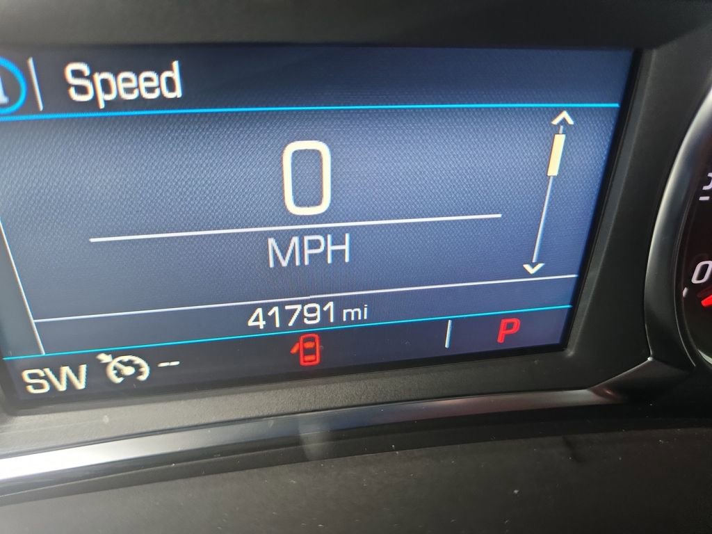 Used 2023 GMC Terrain SLE image 19