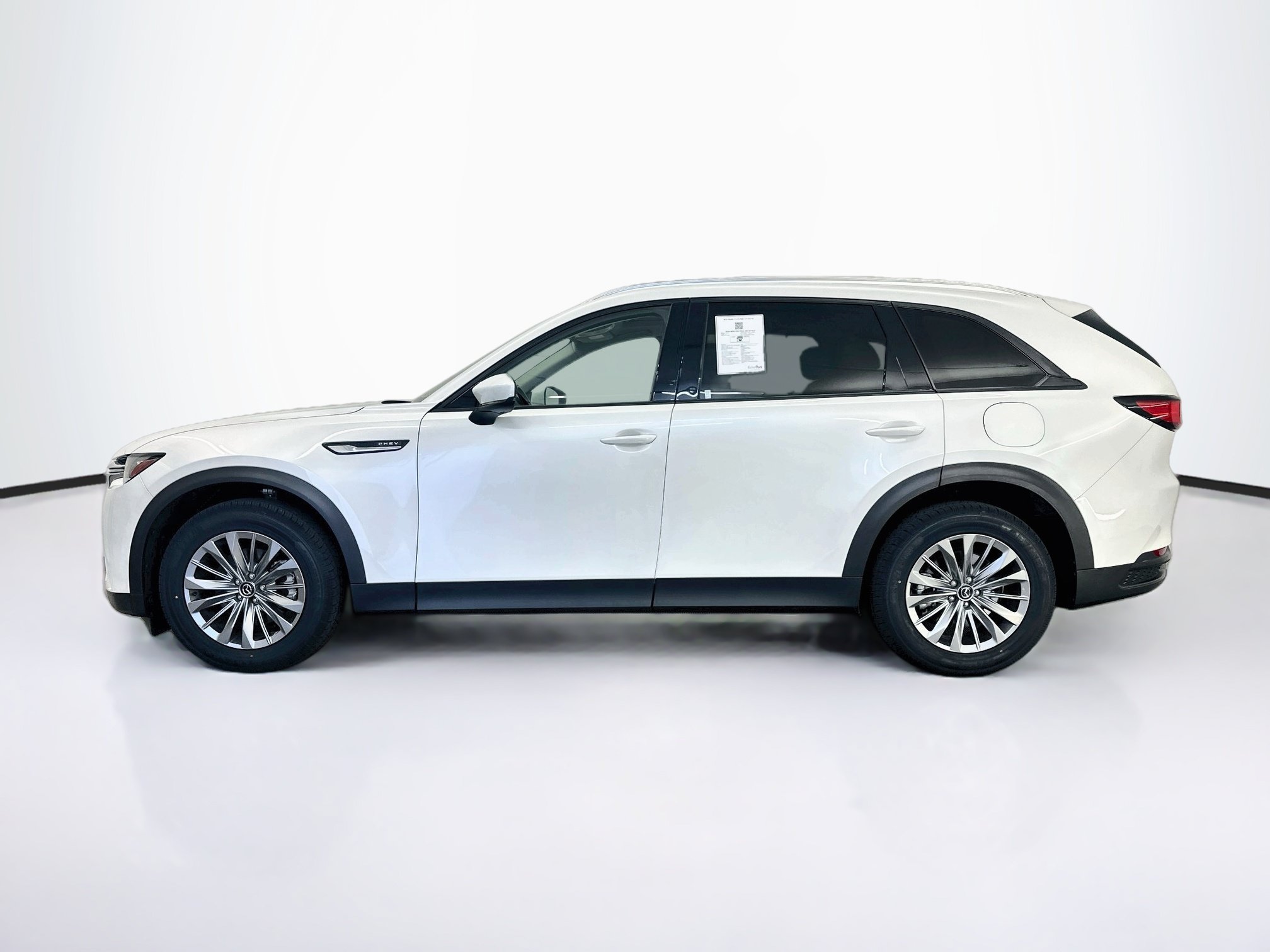 Used 2024 MAZDA CX-90 Plug-In Hybrid w/ Preferred AWD/4WD image 4