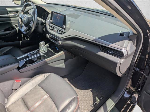 Used 2024 Nissan Altima 2.5 SR FWD image 19