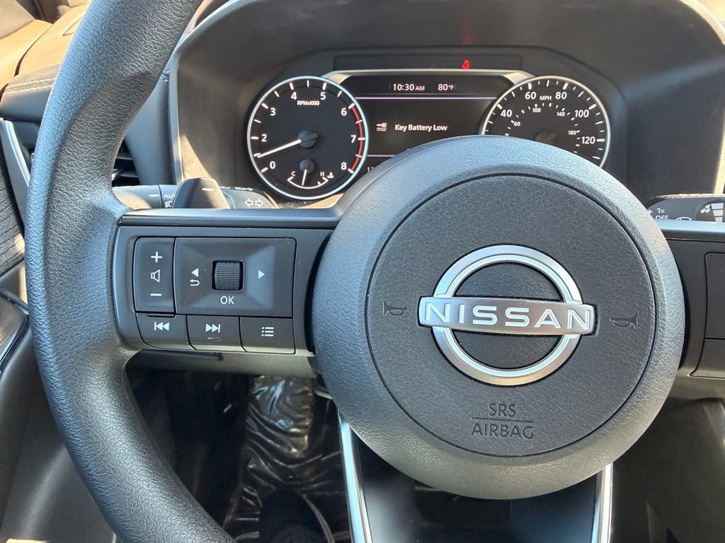 Used 2023 Nissan Rogue S AWD/4WD image 17
