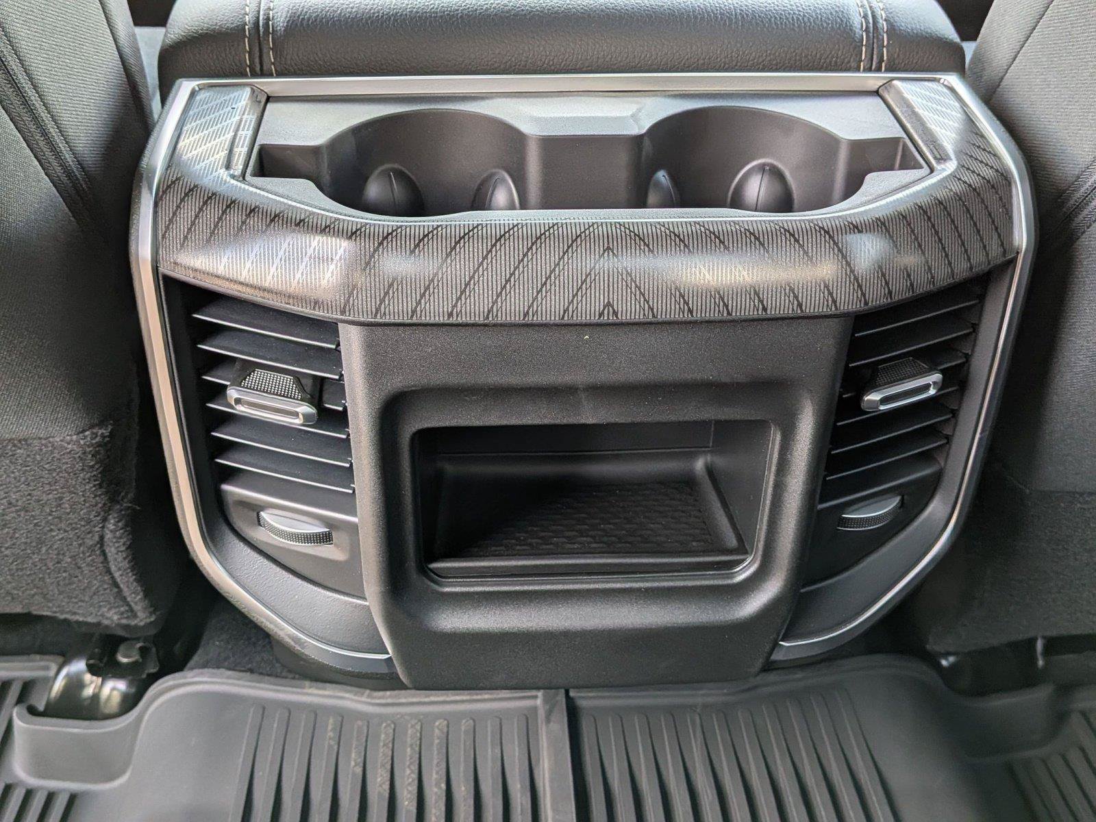 New 2026 RAM 2500 Big Horn AWD/4WD image 31