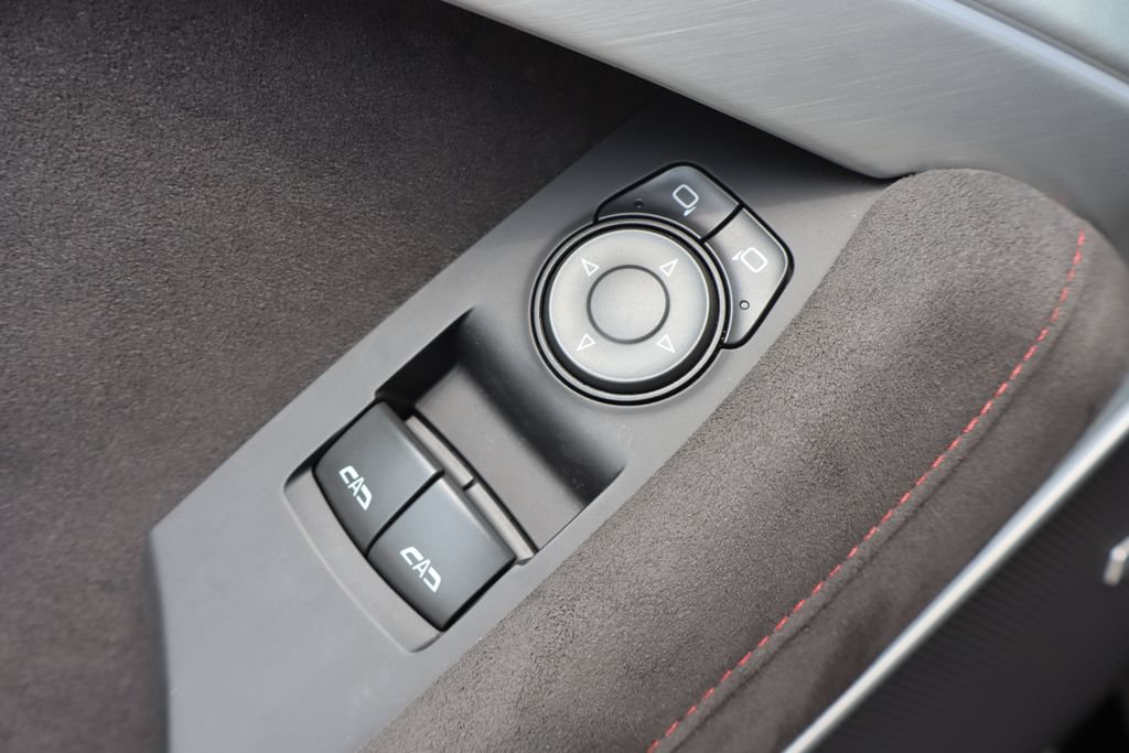 Used 2022 Chevrolet Camaro ZL1 RWD image 24