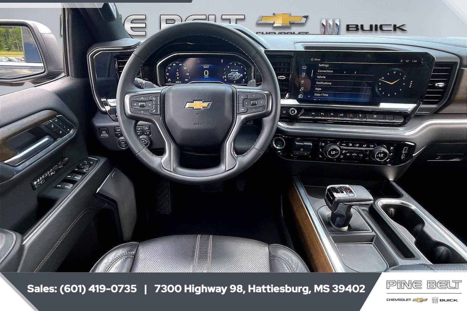 Used 2023 Chevrolet Silverado 1500 High Country w/ Technology Package image 6