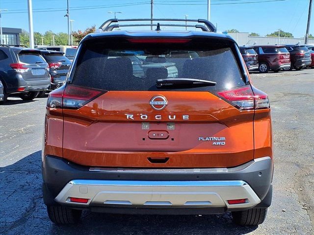 Used 2022 Nissan Rogue Platinum w/ Head-Up Display Package image 5