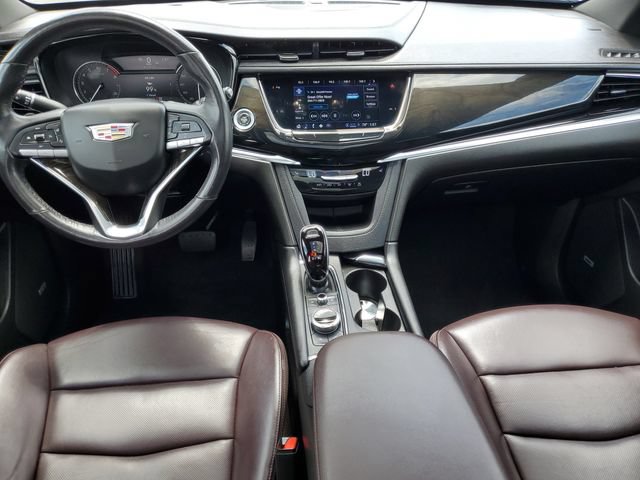 Used 2022 Cadillac XT6 Premium Luxury w/ LPO, Floor Liner Package AWD/4WD image 32