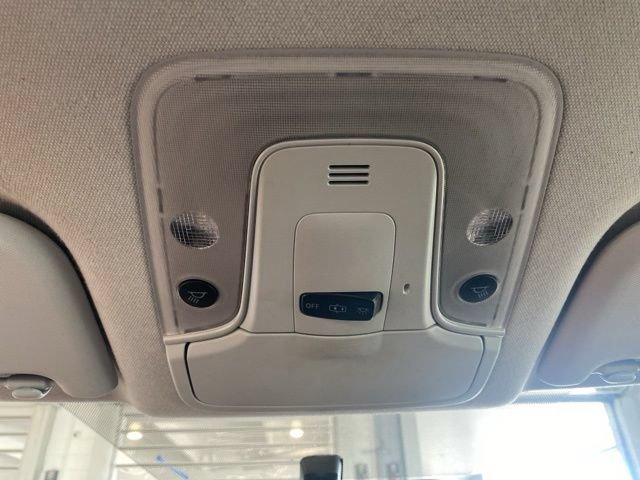 Used 2016 Toyota Prius Two FWD image 18