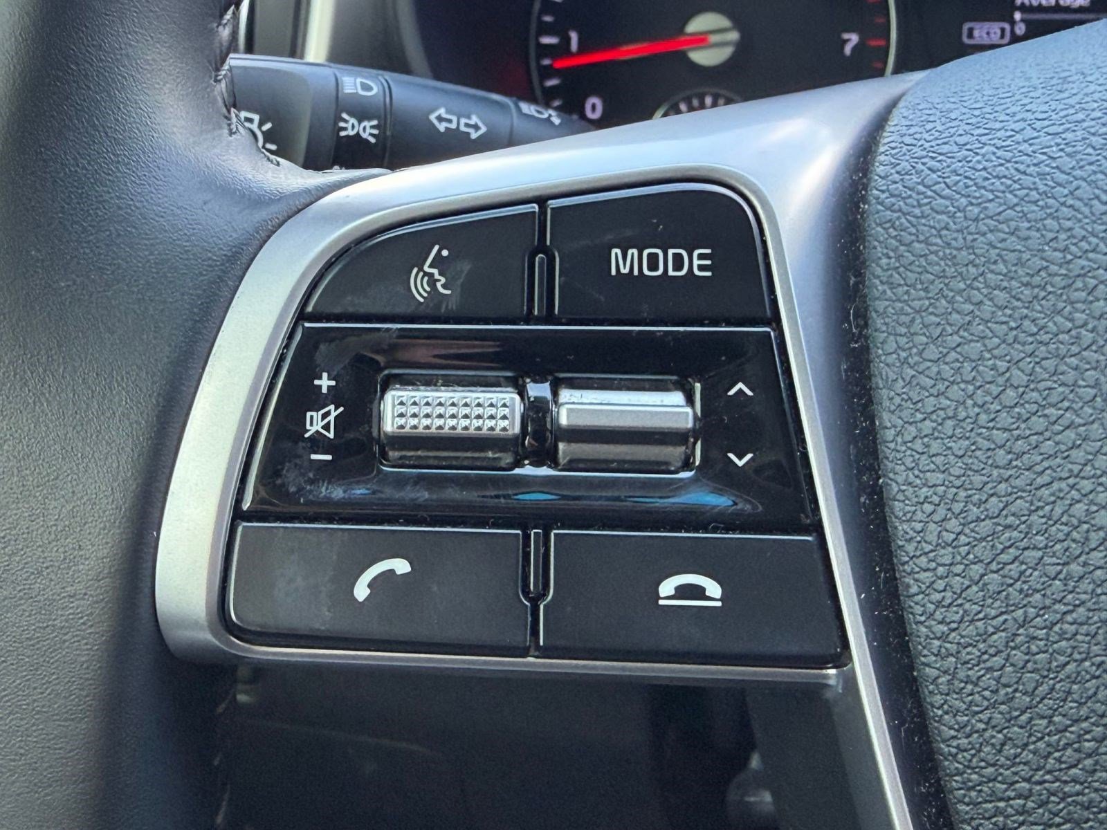 Used 2020 Kia Sorento S image 17