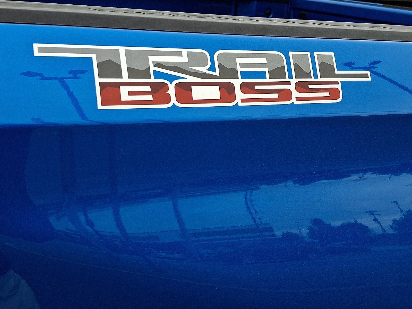 Used 2023 Chevrolet Silverado 1500 LT Trail Boss w/ LPO, Dark Essentials Package AWD/4WD image 30