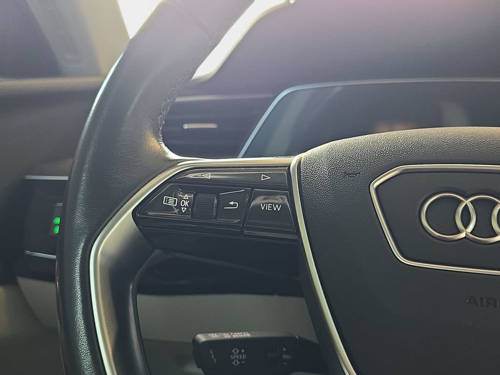 Used 2024 Audi Q8 e-tron Premium Plus AWD/4WD image 18