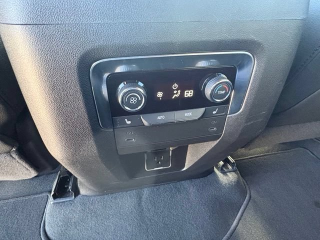 Used 2025 Chevrolet Suburban RST w/ Comfort Package AWD/4WD image 26