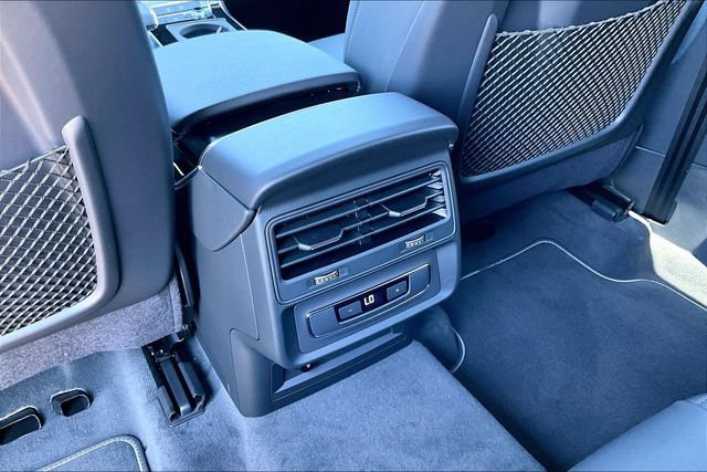 New 2026 Audi Q7 2.0T Premium AWD/4WD image 25