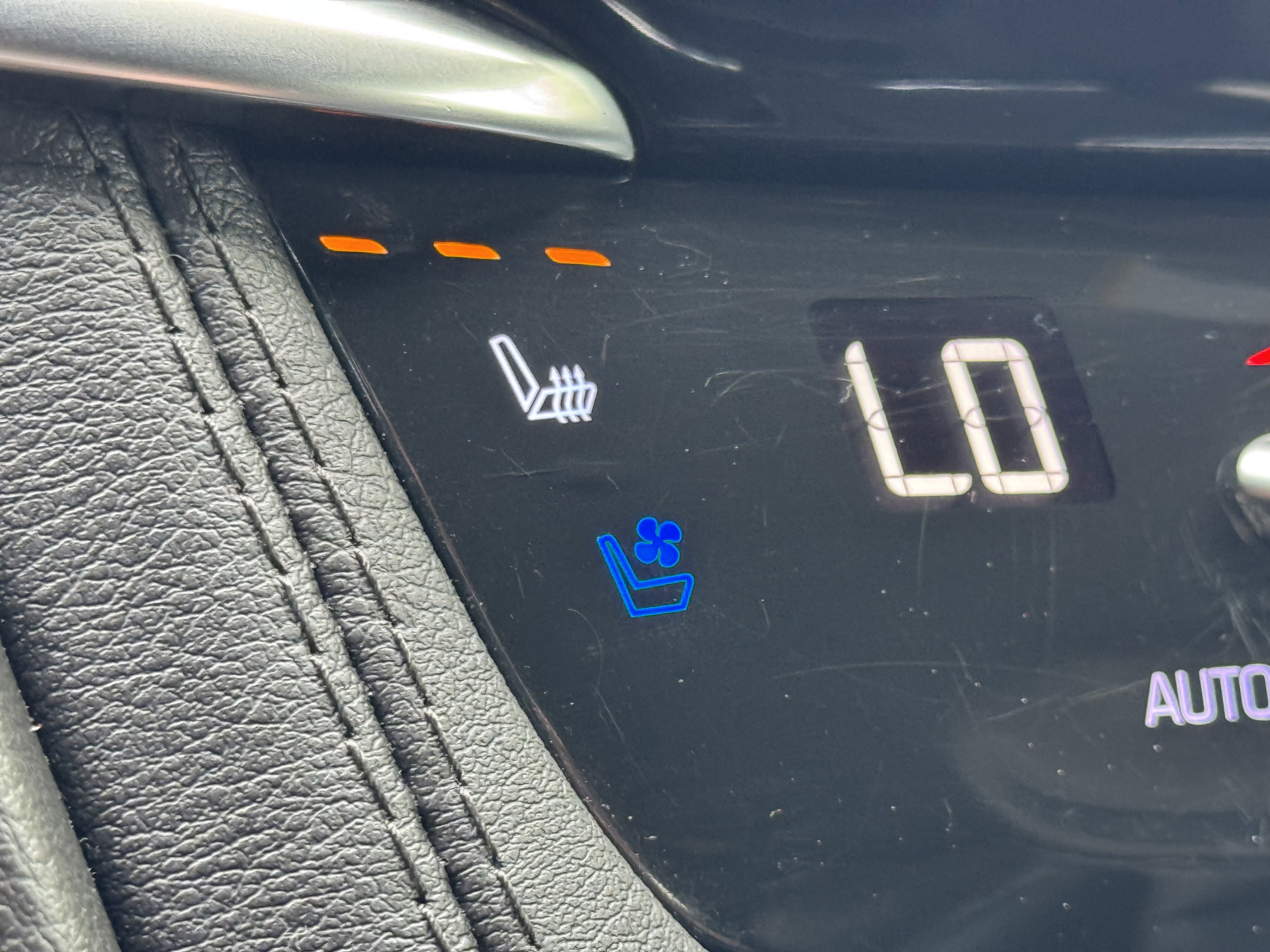 Used 2023 Cadillac XT6 Sport w/ Platinum Package image 22