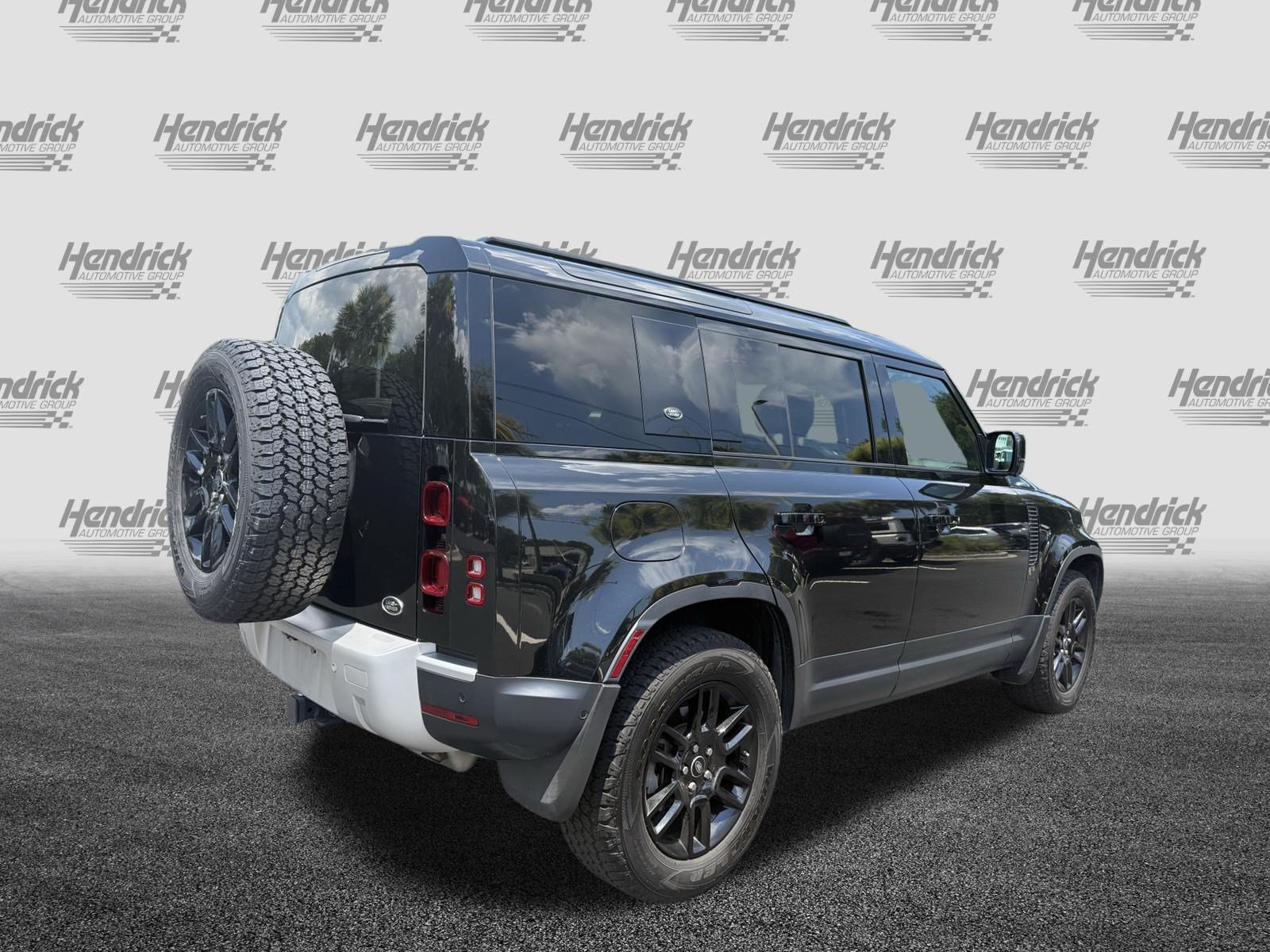Used 2021 Land Rover Defender 110 S AWD/4WD image 13