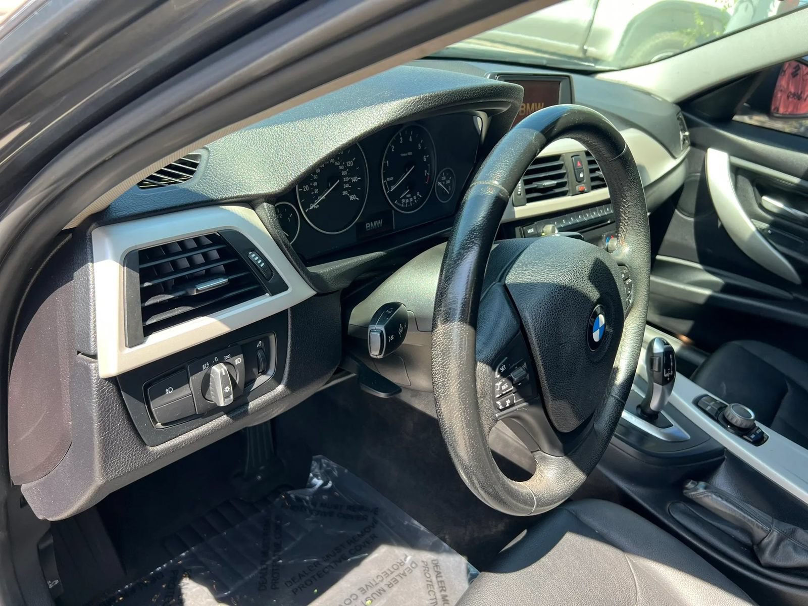 Used 2014 BMW 320i Sedan RWD image 14