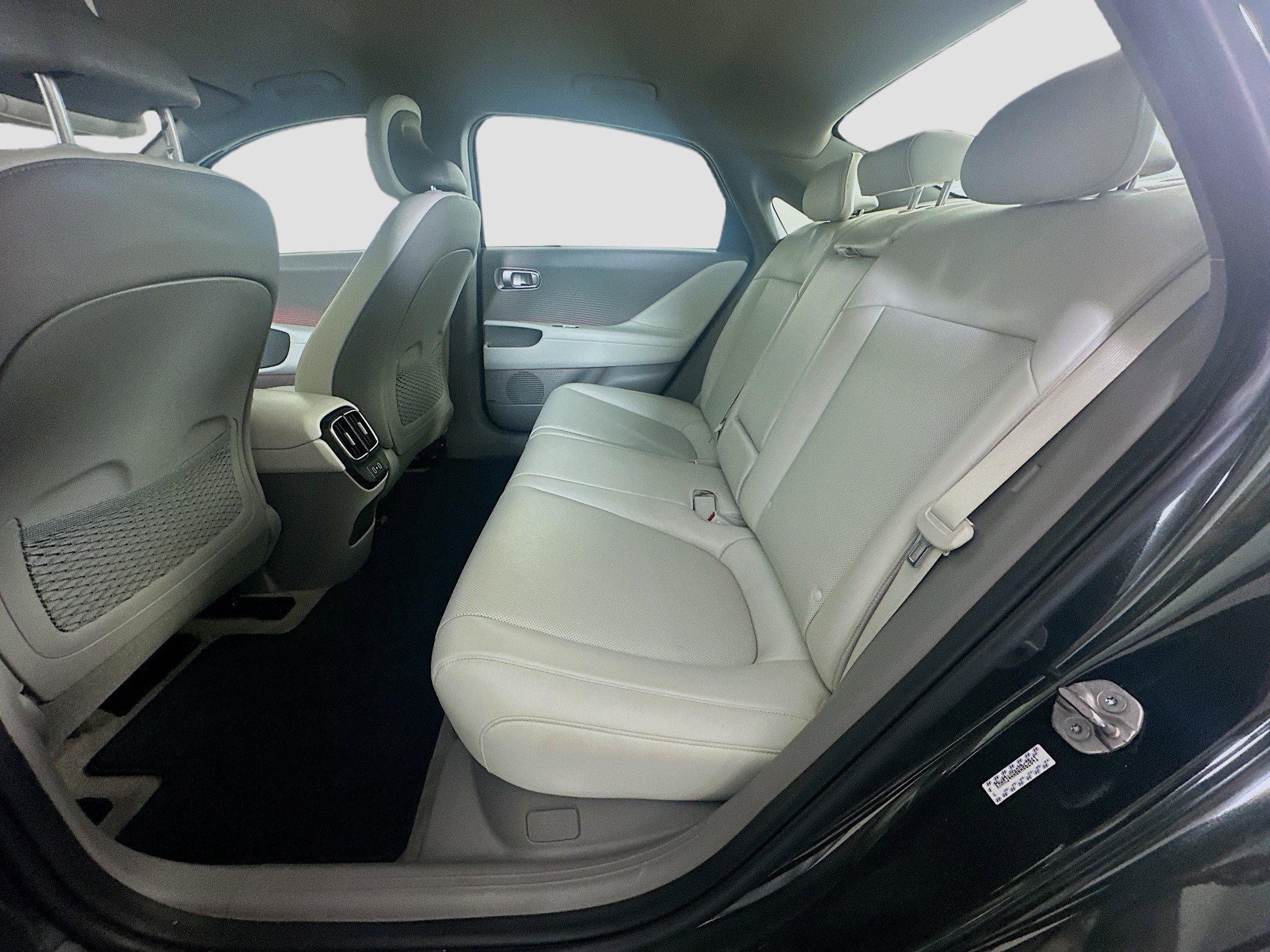 Used 2024 Hyundai Ioniq 6 SEL RWD image 28