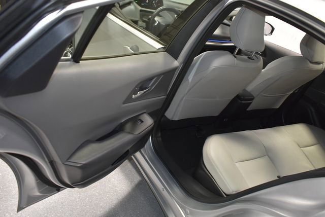 Used 2024 Toyota Prius XLE AWD/4WD image 29