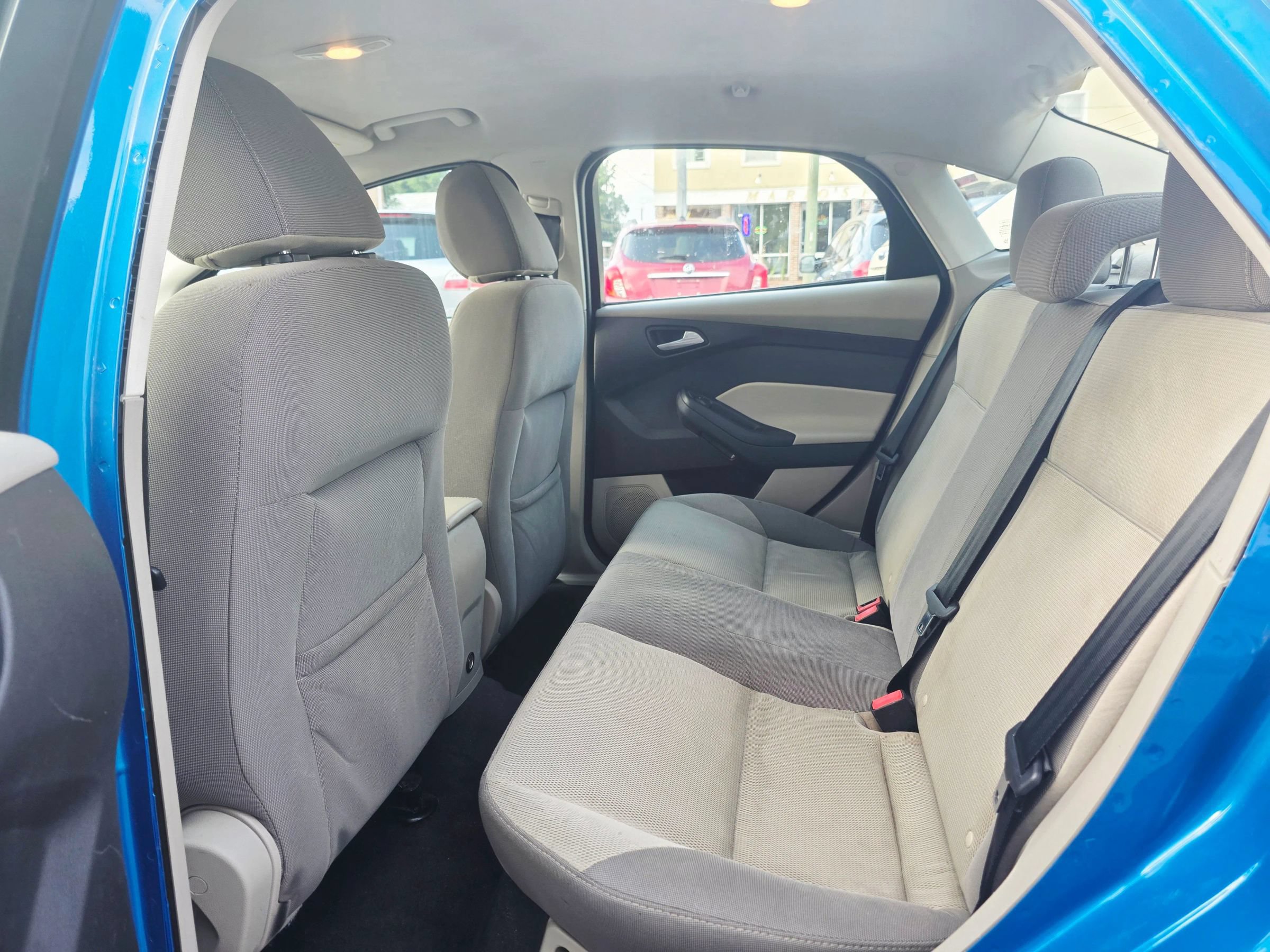 Used 2013 Ford Focus SE FWD image 11