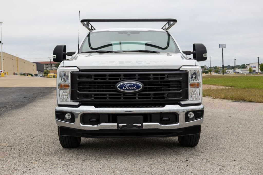 Used 2024 Ford F250 XL w/ XL Chrome Package RWD image 2